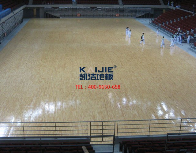 籃球館運(yùn)動(dòng)木地板公司品牌——?jiǎng)P潔地板