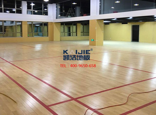 室內(nèi)籃球館專用柞木運動木地板——凱潔體育木地板