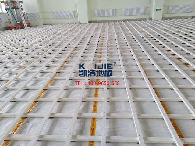 專業(yè)體育館木地板廠家哪家好 體育木地板結(jié)構(gòu)——?jiǎng)P潔地板