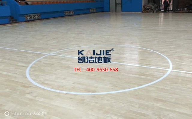體育地板打滑，是體育運動木地板的問題嗎——凱潔地板