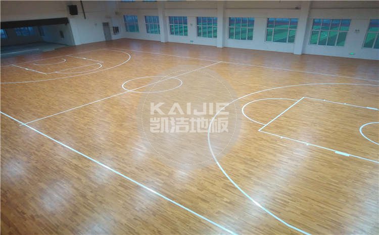 山東菏澤小學(xué)體育館運(yùn)動木地板項目圖片