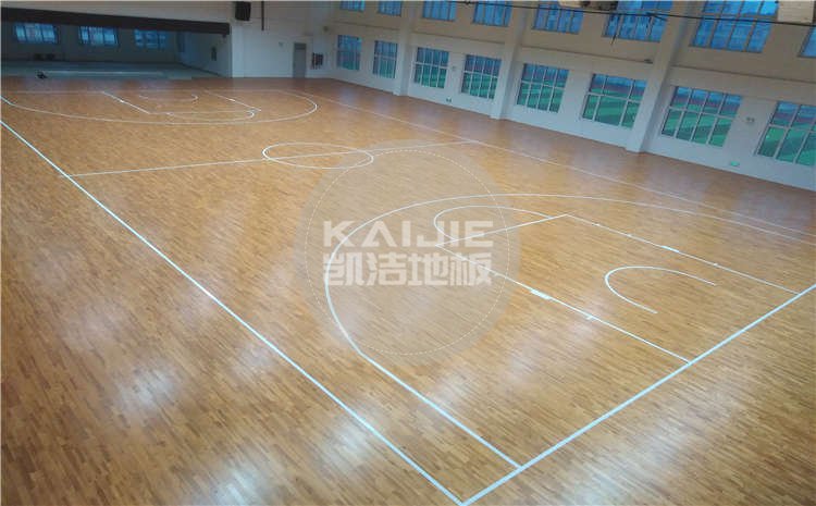 山東菏澤小學(xué)體育館運(yùn)動木地板項目圖片