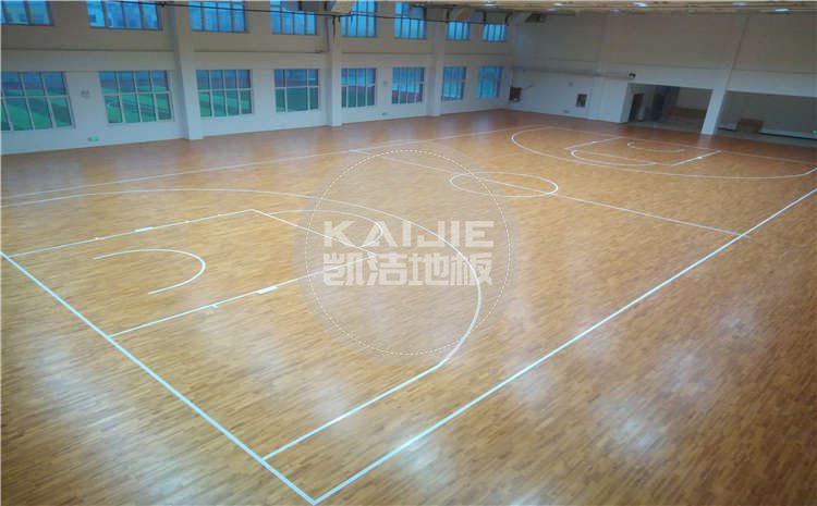山東菏澤小學(xué)體育館運(yùn)動木地板項目圖片