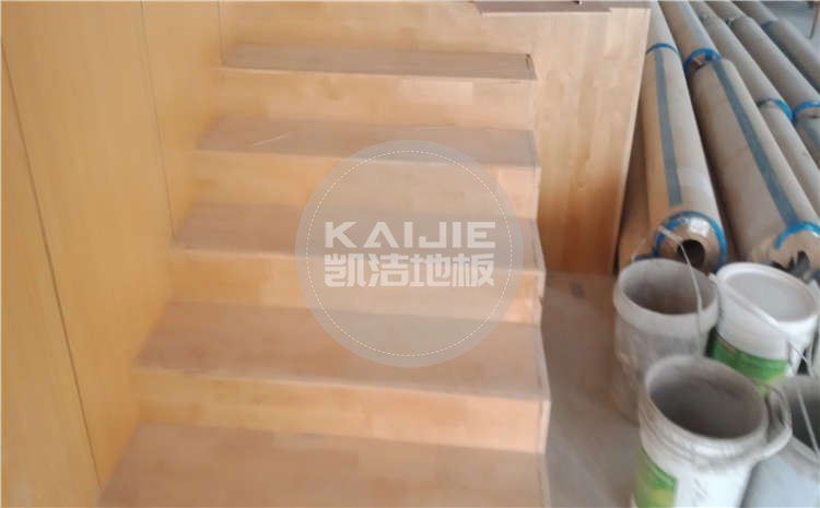 山東濱州中學(xué)體育館運動木地板圖片