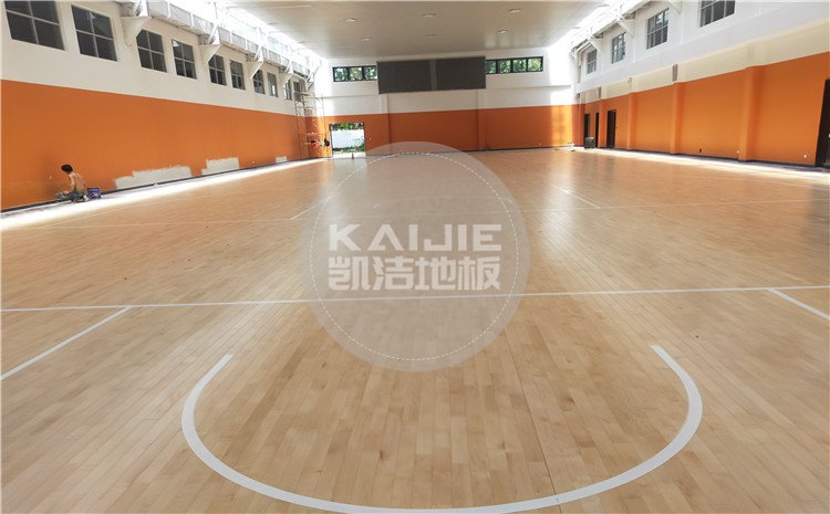廣州天河區(qū)長(zhǎng)大公路培訓(xùn)學(xué)?；@球館木地板案例-凱潔體育地板