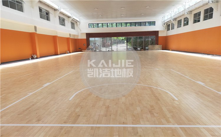 廣州天河區(qū)長(zhǎng)大公路培訓(xùn)學(xué)?；@球館木地板案例-凱潔體育地板