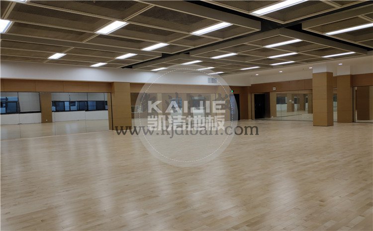 凱潔杭州高級中學(xué)錢江校區(qū)形體房木地板項目-凱潔體育木地板廠家