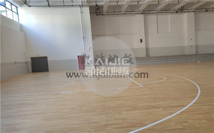 四川綿陽實驗中學(xué)體育館木地板項目-凱潔體育木地板廠家