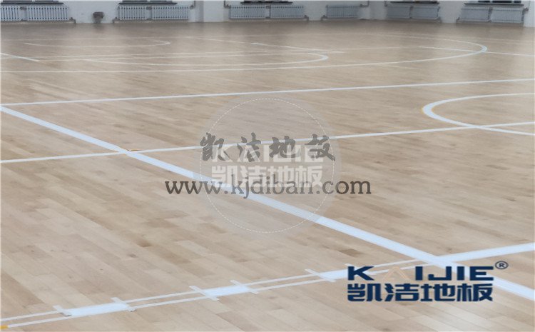 內(nèi)蒙古鄂倫春旗大楊樹(shù)林業(yè)局全民健身中心木地板案例