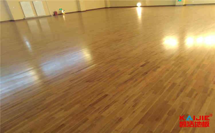 籃球館木地板等級怎么區(qū)分