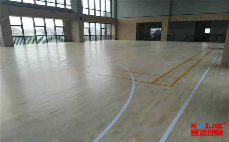 楓木體育運動地板造價是的多少？